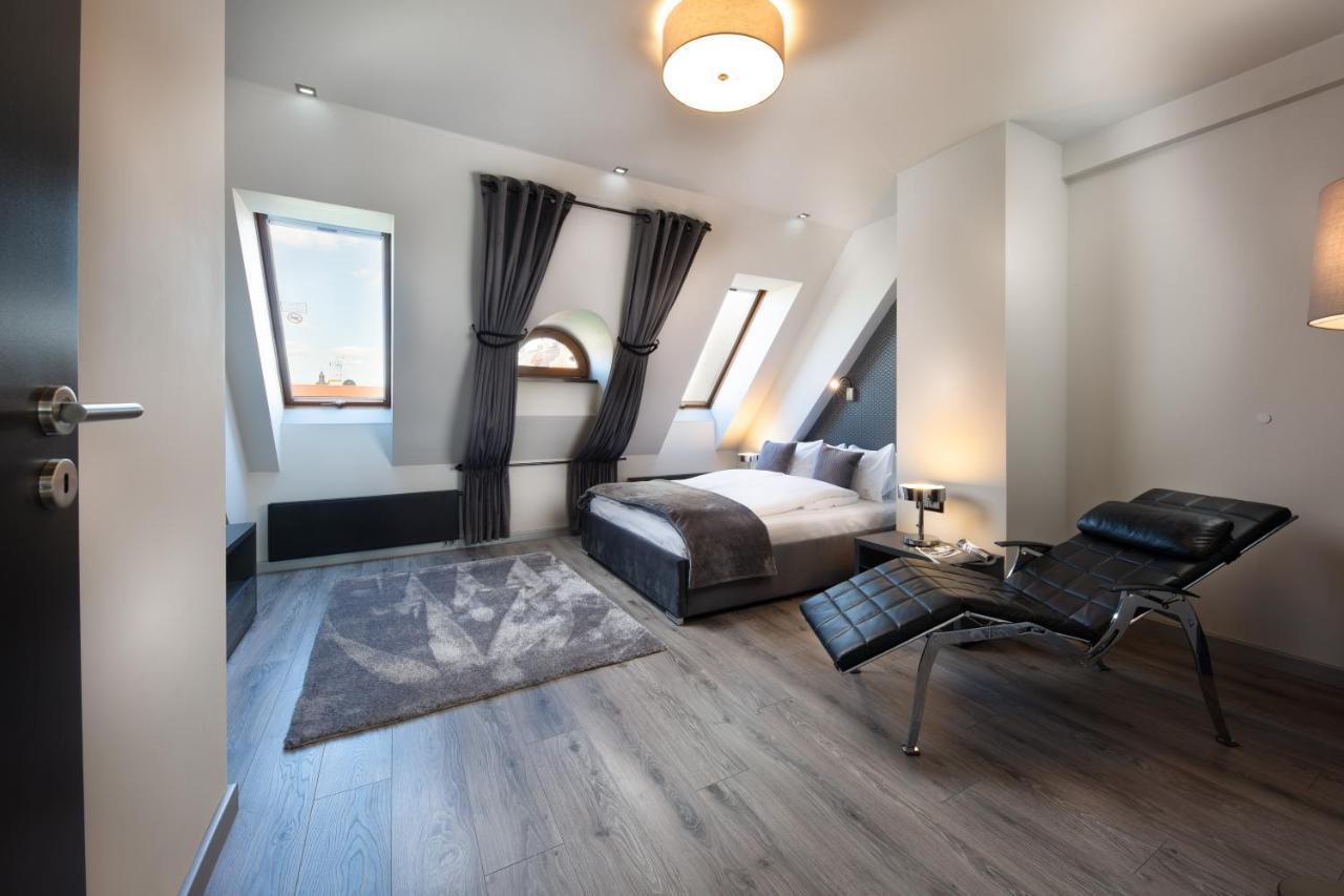 Aparthotel New Lux Breslavia Esterno foto